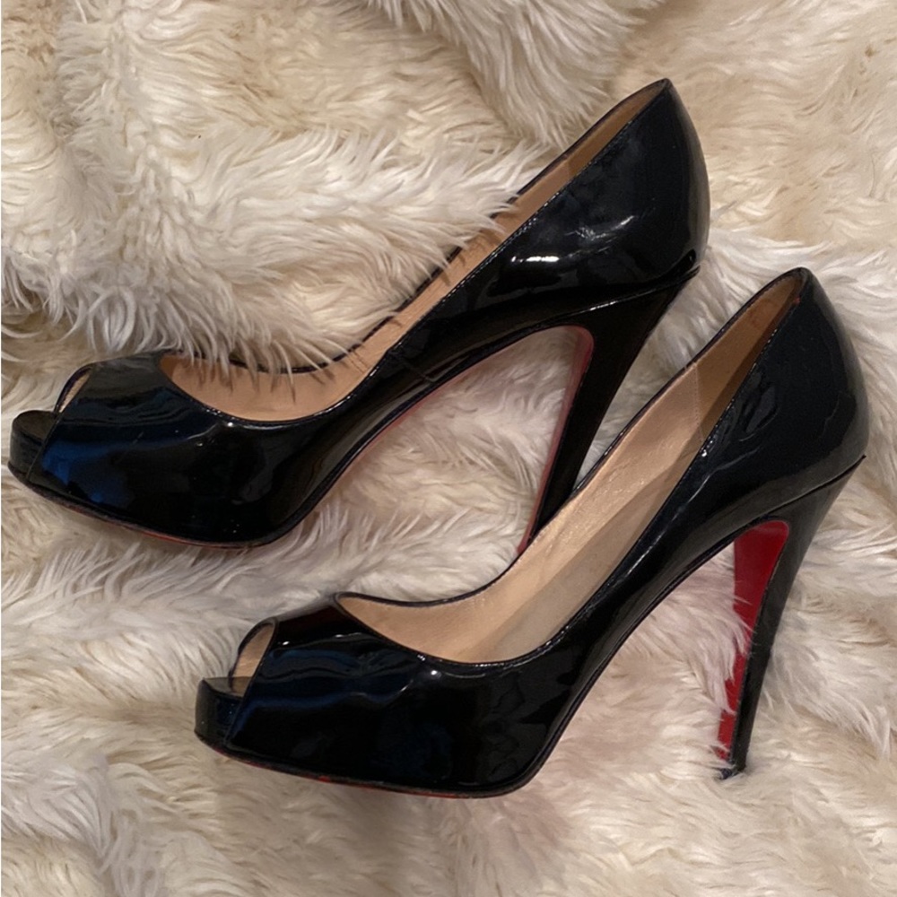 Christian Louboutin Black Pumps size 36.5